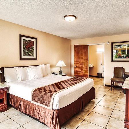 Palms Garden Inn Ellisville 외부 사진
