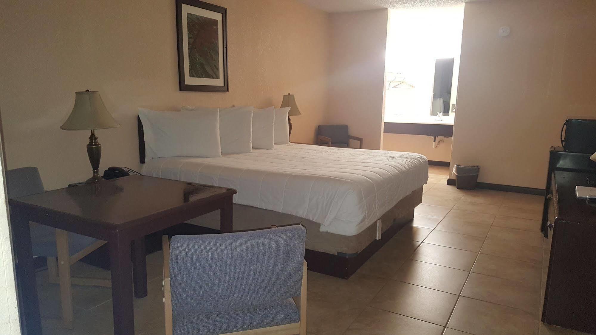 Palms Garden Inn Ellisville 외부 사진