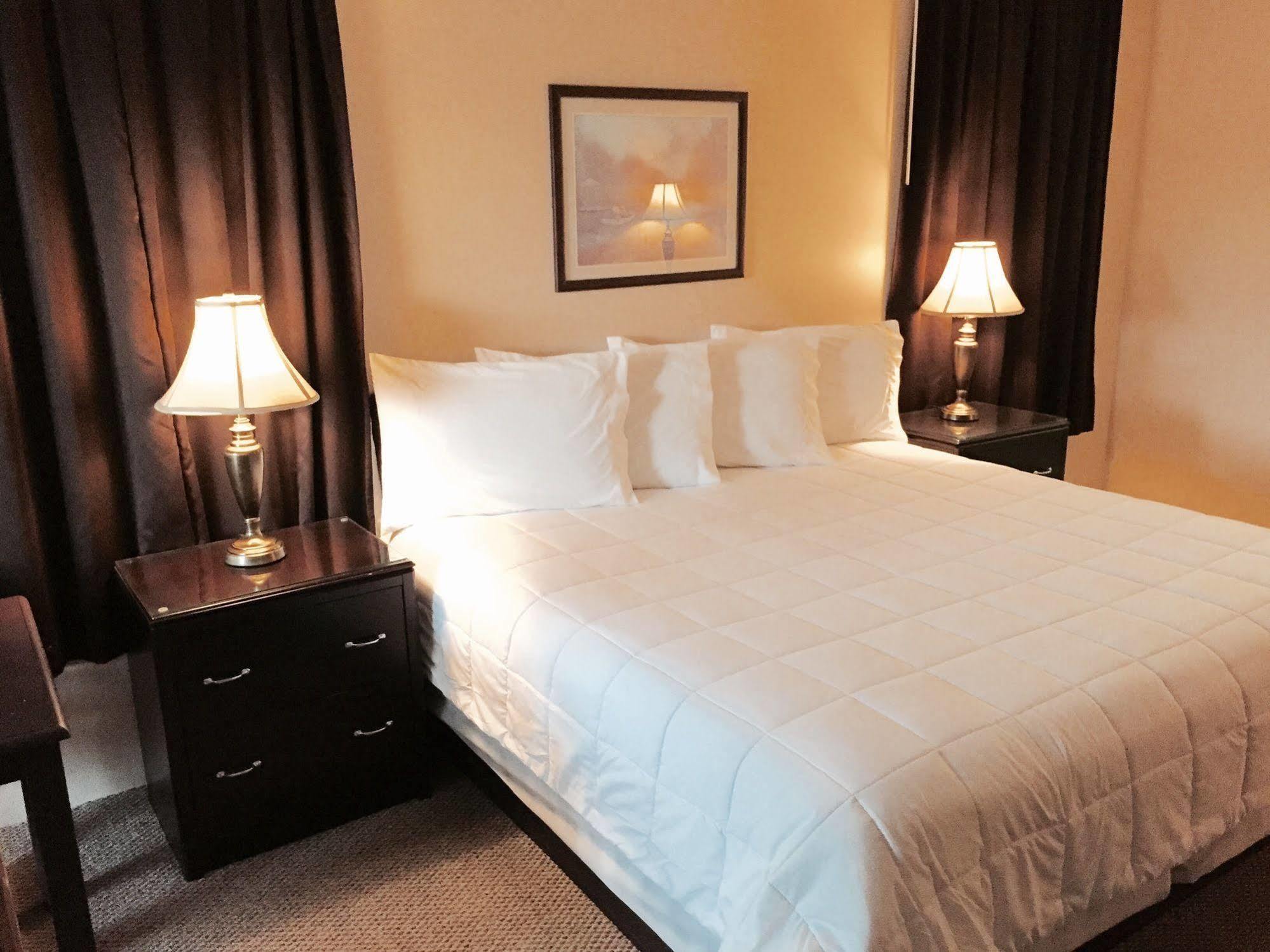 Palms Garden Inn Ellisville 외부 사진